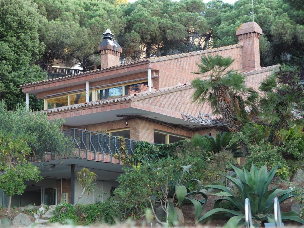 Villa Maresme & Villa Rosa Матаро Екстер'єр фото