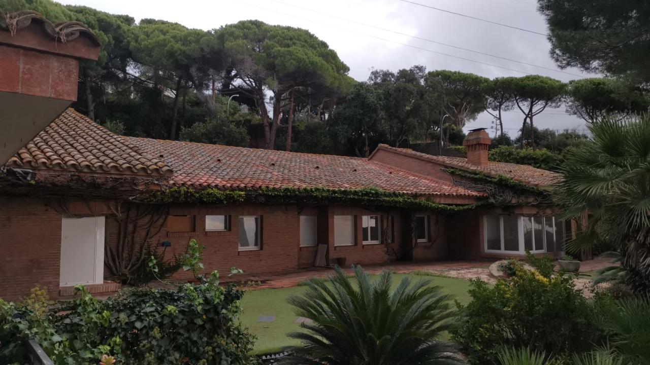 Villa Maresme & Villa Rosa Матаро Екстер'єр фото