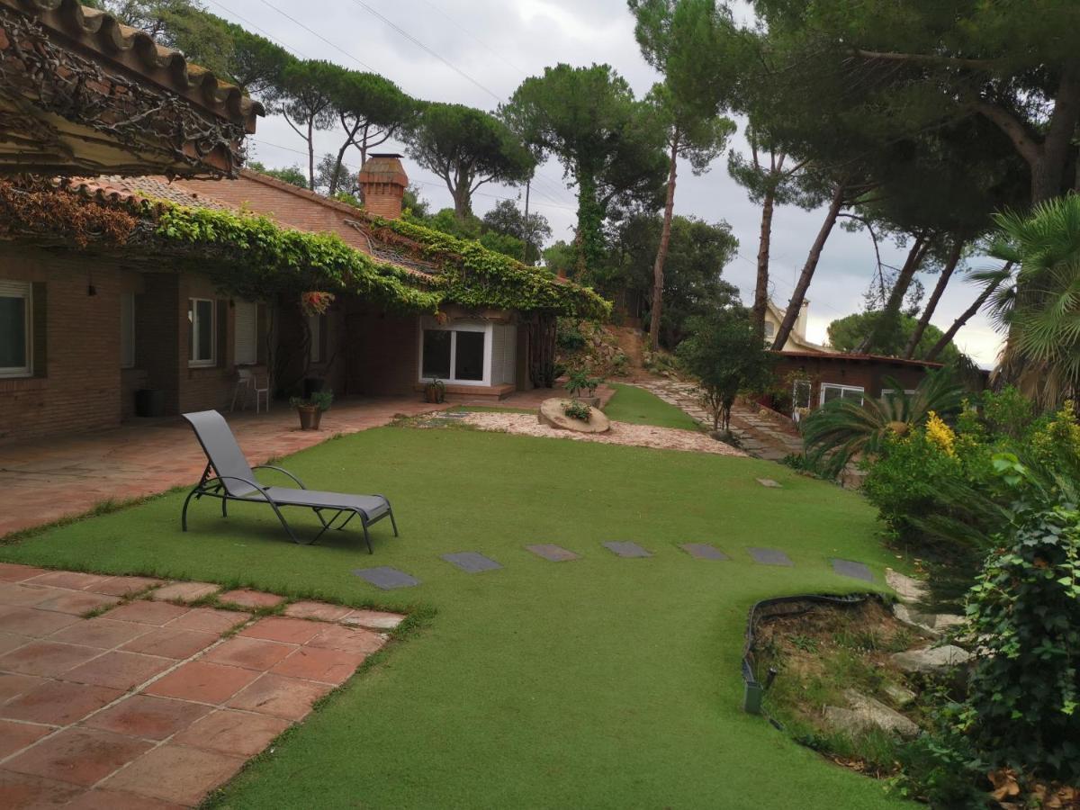 Villa Maresme & Villa Rosa Матаро Екстер'єр фото