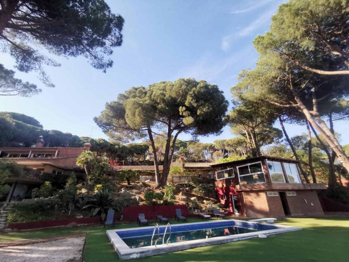 Villa Maresme & Villa Rosa Матаро Екстер'єр фото