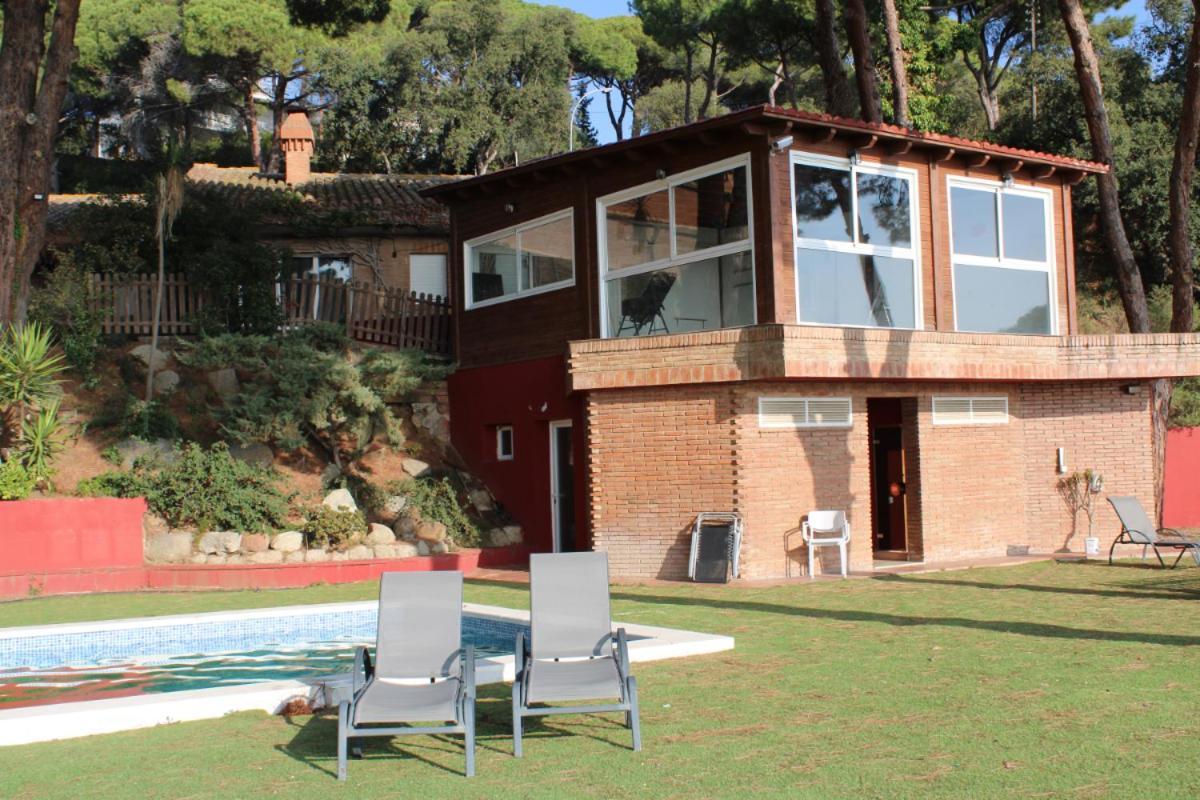 Villa Maresme & Villa Rosa Матаро Екстер'єр фото