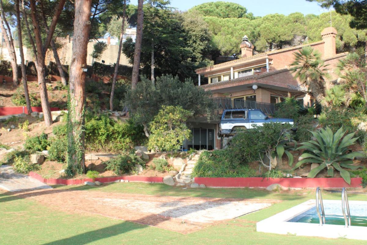 Villa Maresme & Villa Rosa Матаро Екстер'єр фото