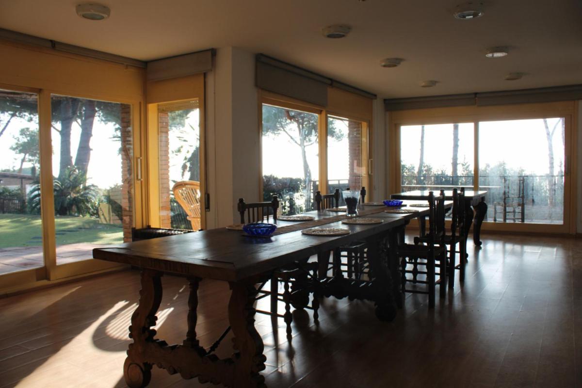 Villa Maresme & Villa Rosa Матаро Екстер'єр фото