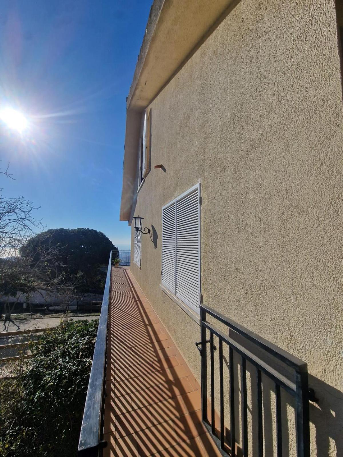 Villa Maresme & Villa Rosa Матаро Екстер'єр фото