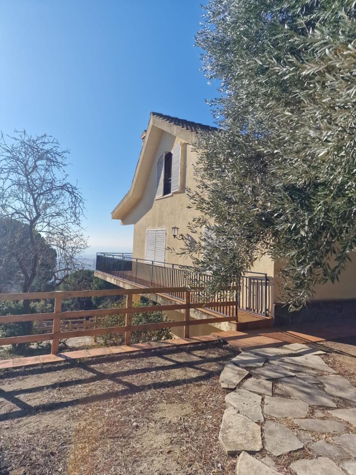 Villa Maresme & Villa Rosa Матаро Екстер'єр фото