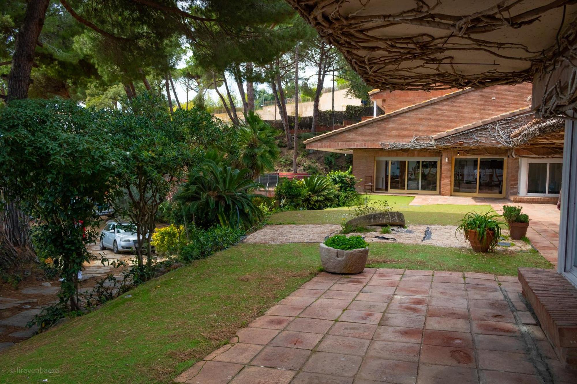Villa Maresme & Villa Rosa Матаро Екстер'єр фото