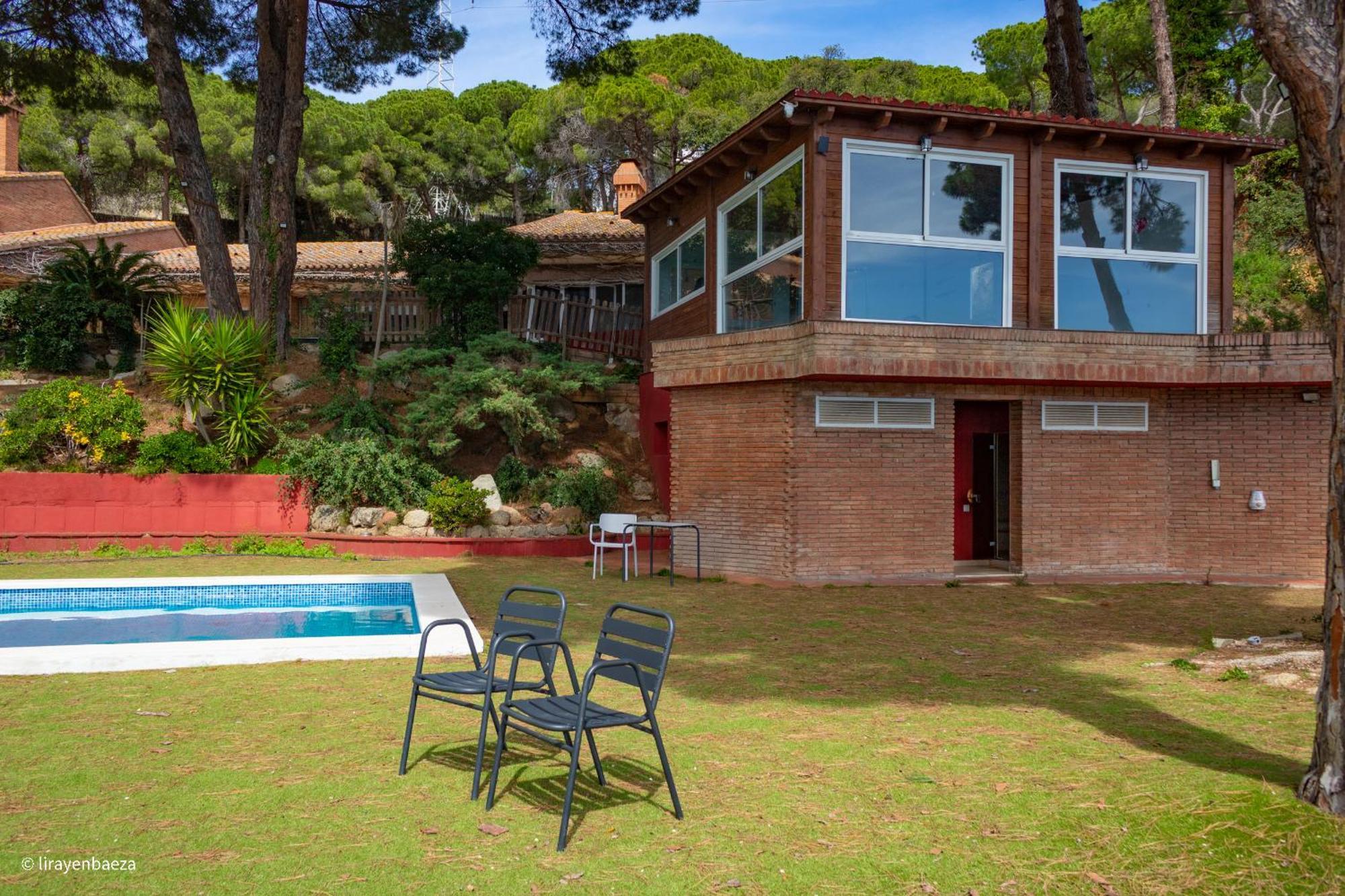 Villa Maresme & Villa Rosa Матаро Екстер'єр фото